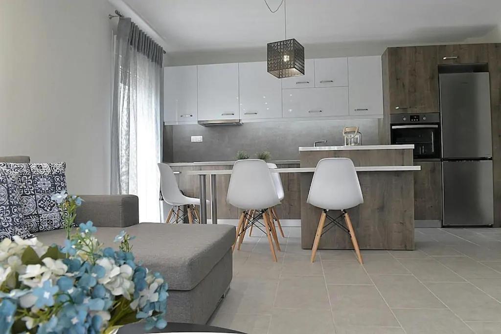 Crystallia Seaside Maisonette By Rentalspro- Nea Moudania Eksteriør billede